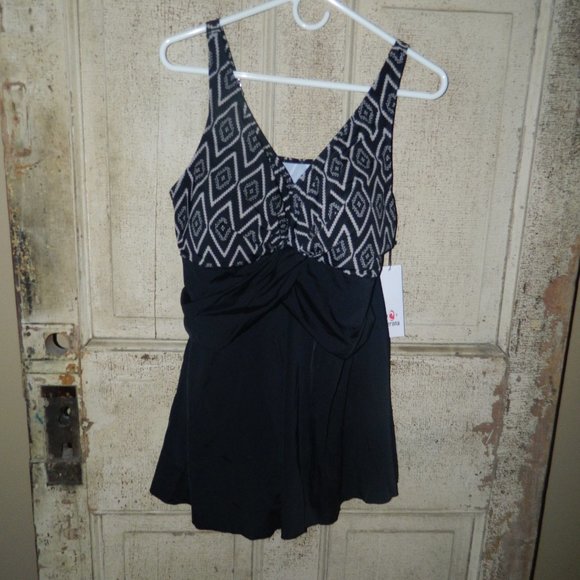 Perona One Pc Swimsuit Womens Size 18W NWT (GG-2) - Picture 1 of 7